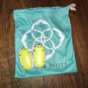 Kendra Scott Danielle Earrings - Neon Yellow. RARE